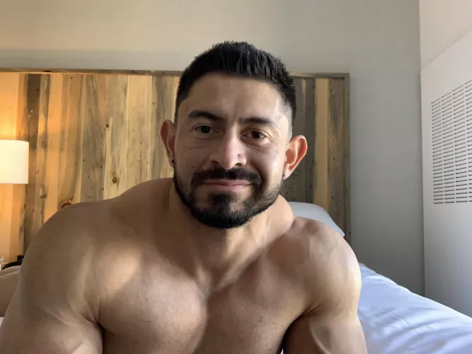 Hi, I’m Mateo and new to the group. Hope all you handsome men are having a lovely day. ❤️ Hi, I’m Mateo and new to the group. Hope all you handsome men are having a lovely day. ❤️