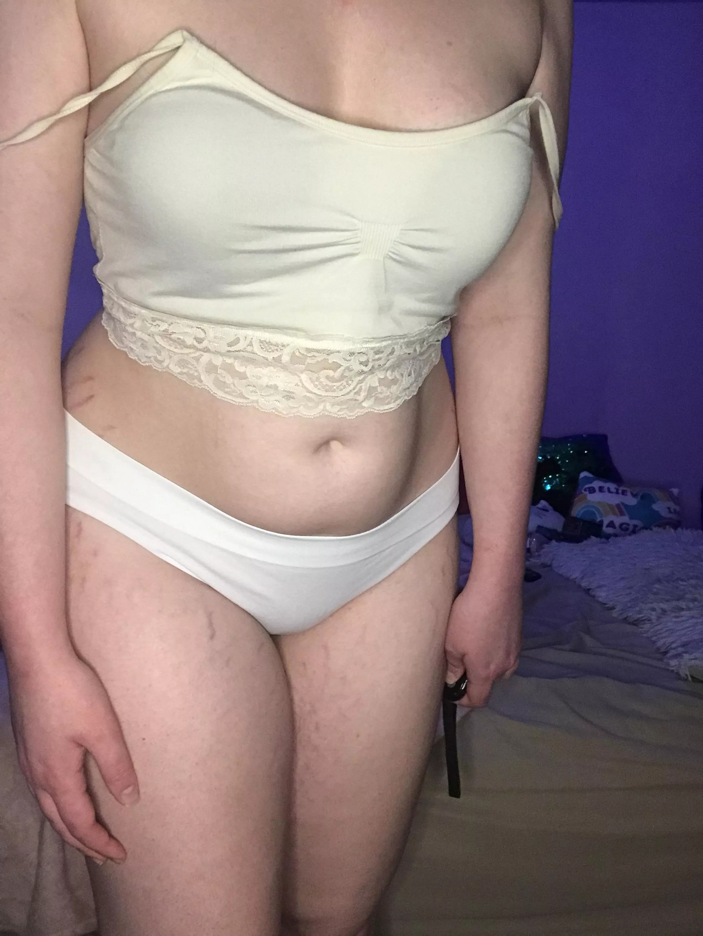 Hi I’m new to only fans. My name is Carlee and I’m 18 🥰 20% off right now 😘 (link in the comments)