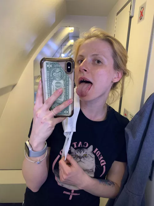 Hi! It’s selfie time [f]