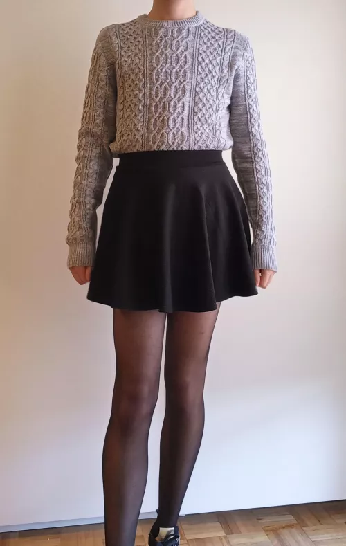 Hi! Just to share this outfit I tried. I felt super cute. 😊 Have a nice week 😉 Hi! Just to share this outfit I tried. I felt super cute. 😊 Have a nice week 😉