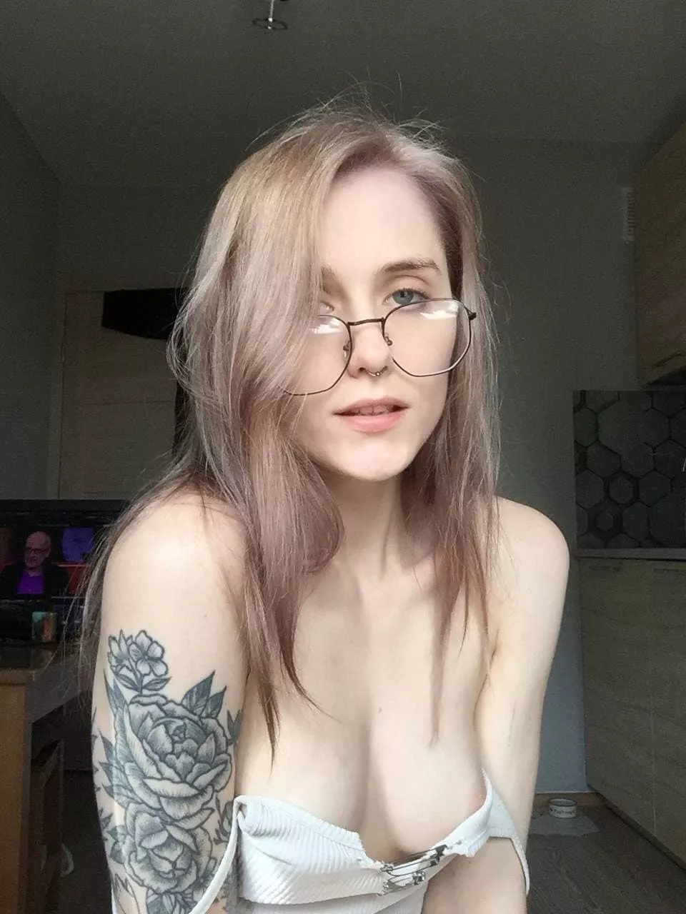 Hi, my name is Chloe and I invite you to join my family and start having fun 👼🏻30% OFF/ONLY 👼🏻 Sexting/Hot Photos/Videos/Customs 💦