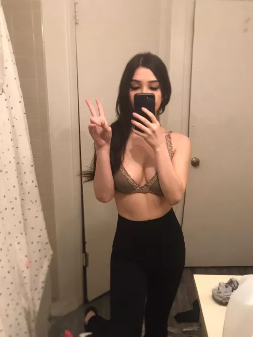 hi new here hehe😊