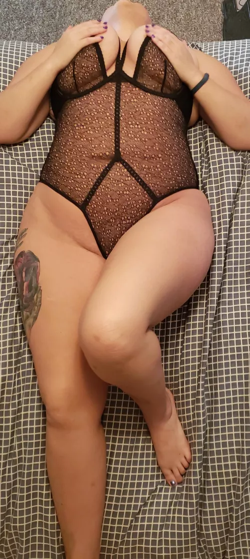 Hi there! Catia Curves here. 42(f) with huge natural 36JJ tits. I'm [selling] my nude pics, xxx vids, used panties, Onlyfans, and more! Snap: CatiaCurves Kik: YourCurvyDream Come find me!!