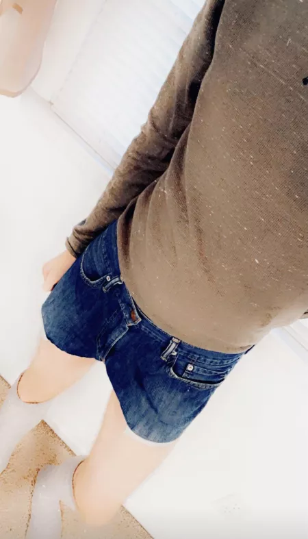 Hi to the 5 people sorting by new Hi to the 5 people sorting by new