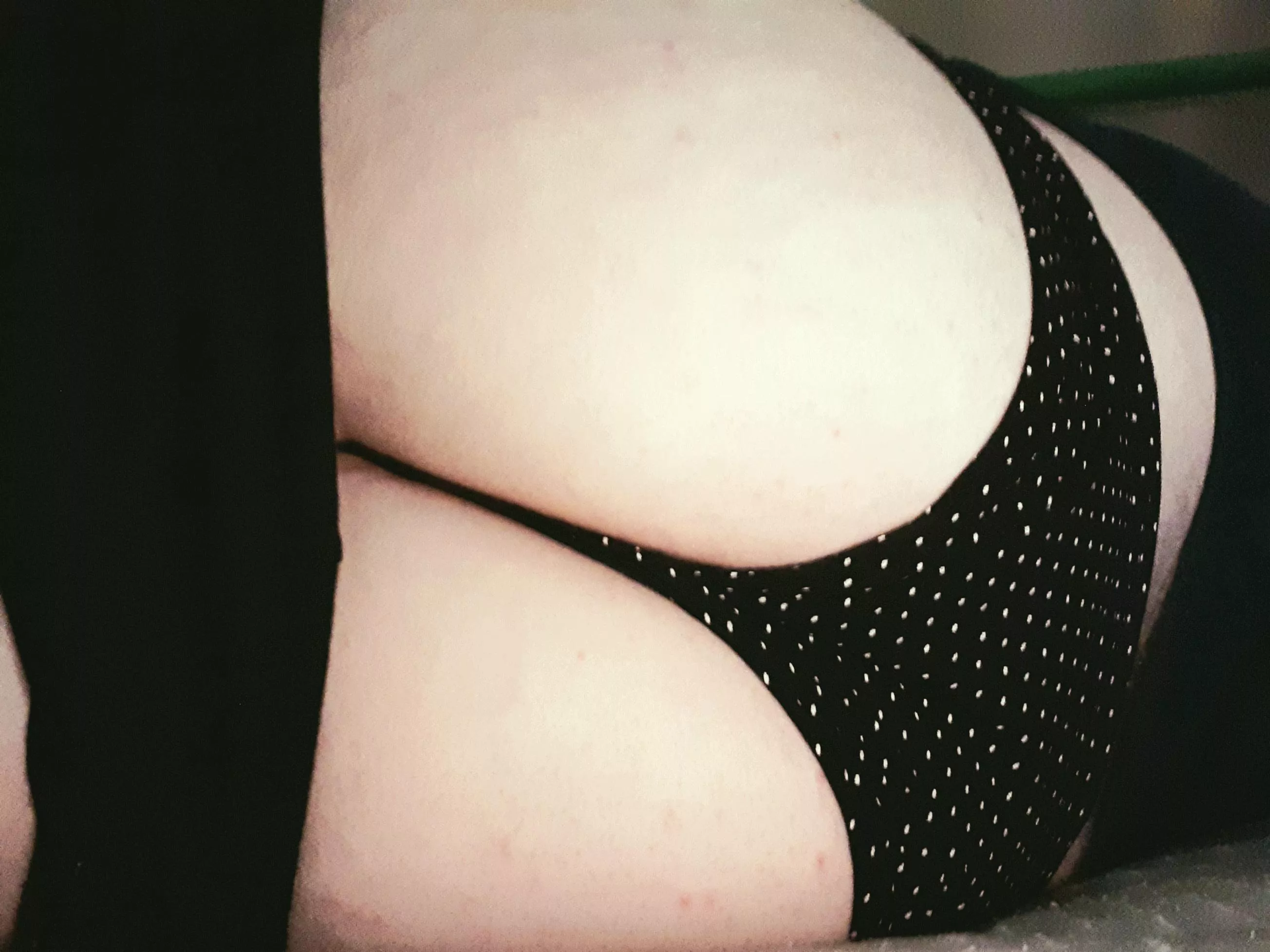 Hi to the peopel who sort by new, enjoy cumming to my ass