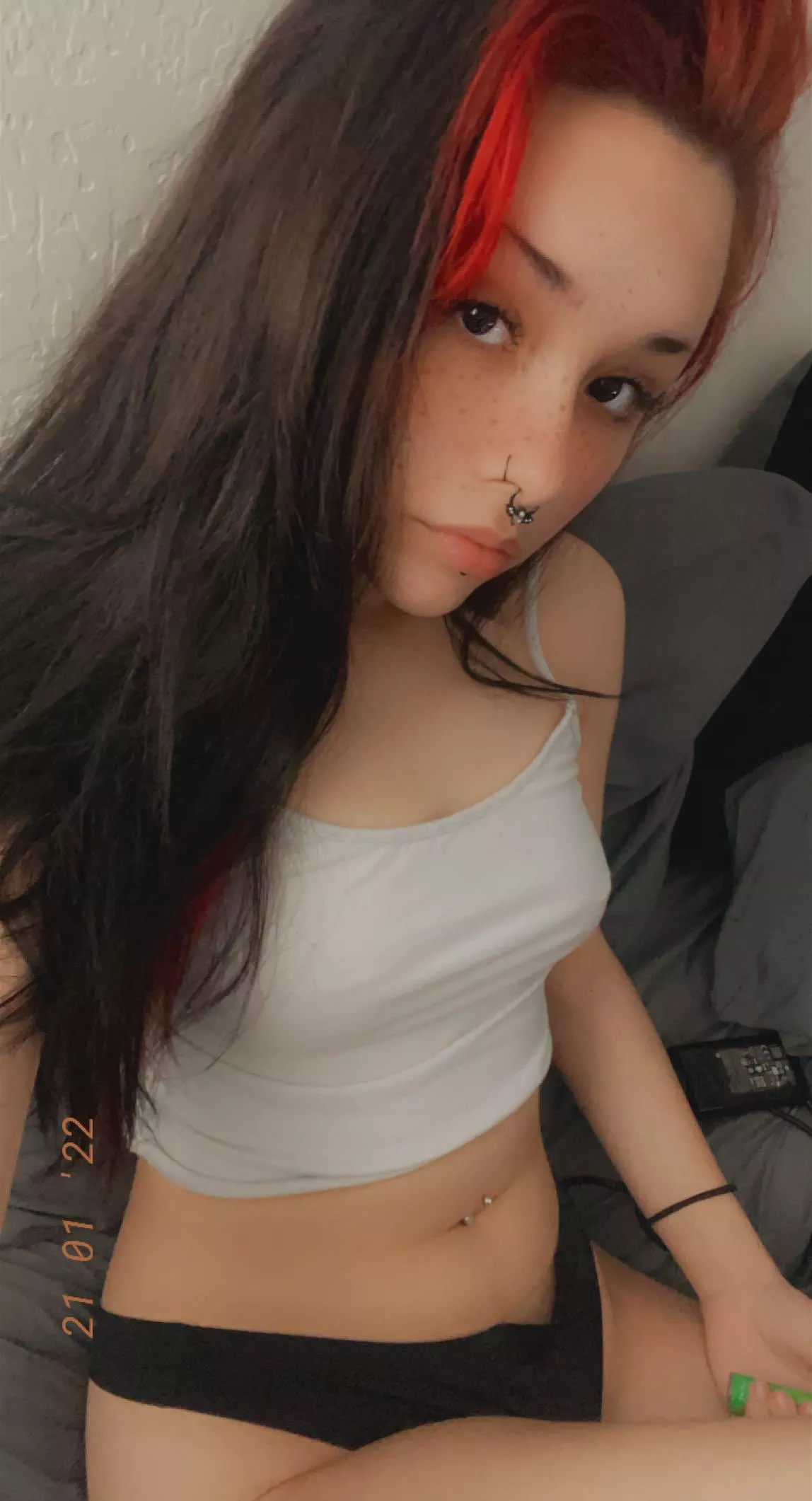 Hiding 👀💋⛓