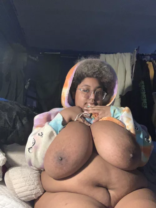 hii ❤️ anyone wanna suck?