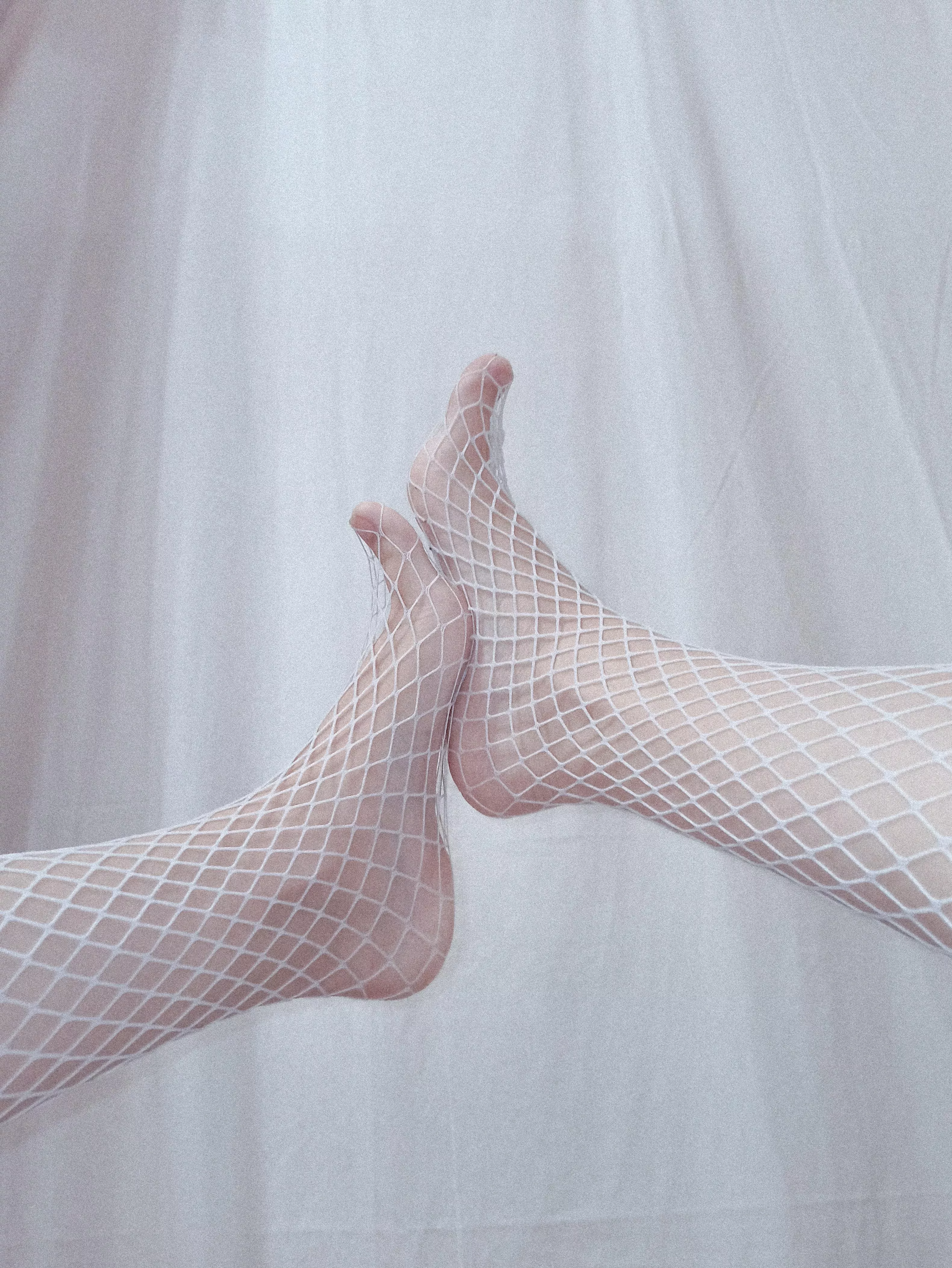 Hii, this my first post here, hope you like my white fishnet π₯Ί Hii, this my first post here, hope you like my white fishnet π₯Ί