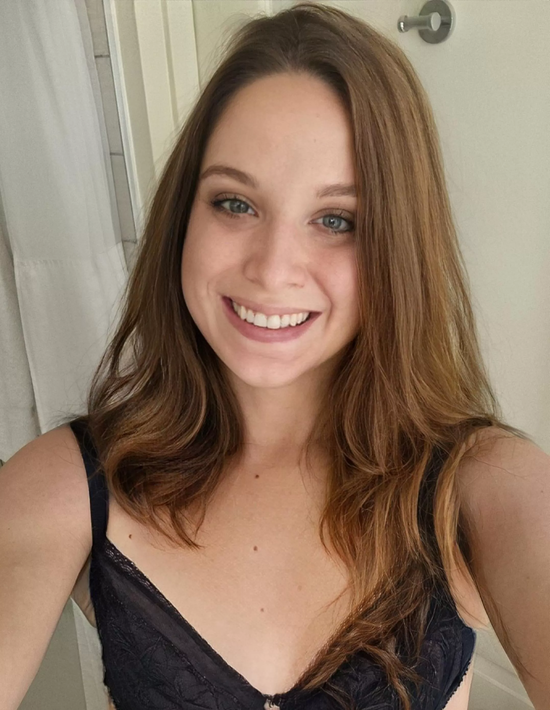 Hiii, wanna play? Kisses, Tanja. 40yo mtf