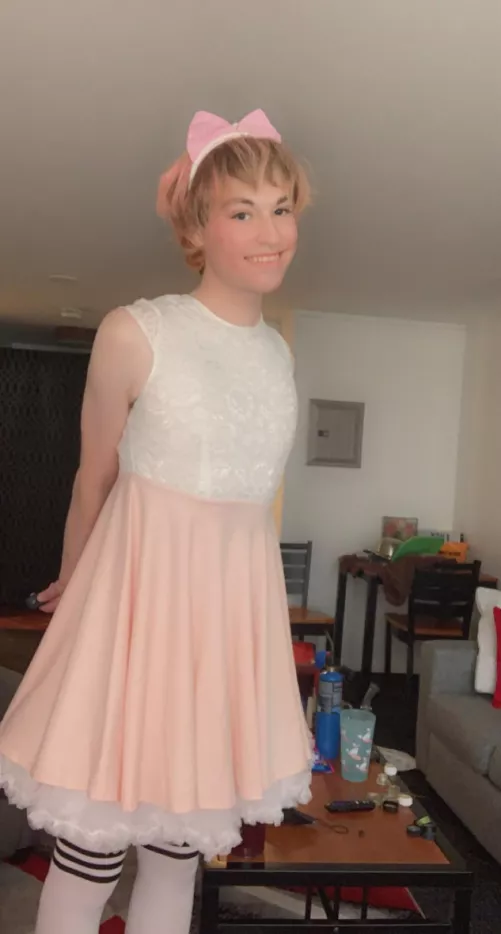 Hiiiii cute friends!!!!❤️ I gots a new petticoat!! 🥰 Hiiiii cute friends!!!!❤️ I gots a new petticoat!! 🥰