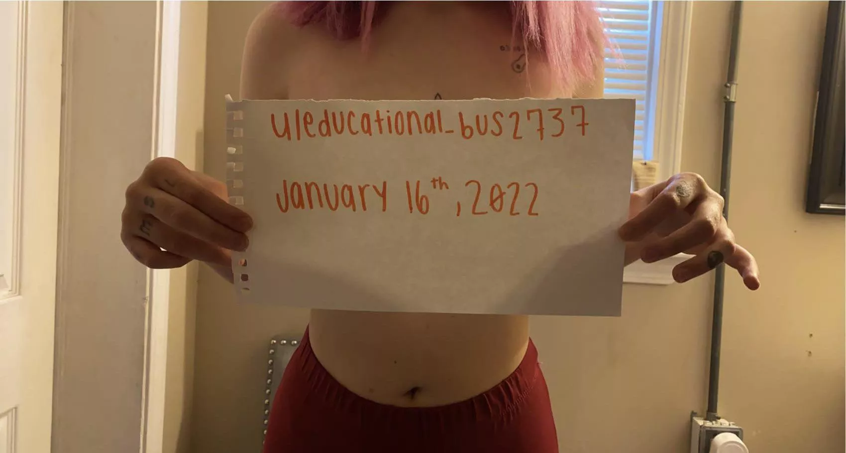 Hit me up making new content rn!!!! I verify 👻 creatorkitty21