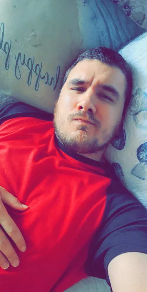 Hiya, single guy here Hiya, single guy here