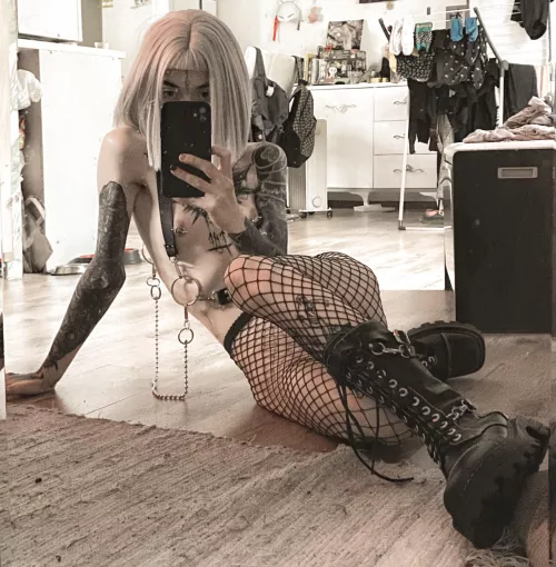 hmm, 🤔I think my boots are a little dusty….😛 hmm, 🤔I think my boots are a little dusty….😛
