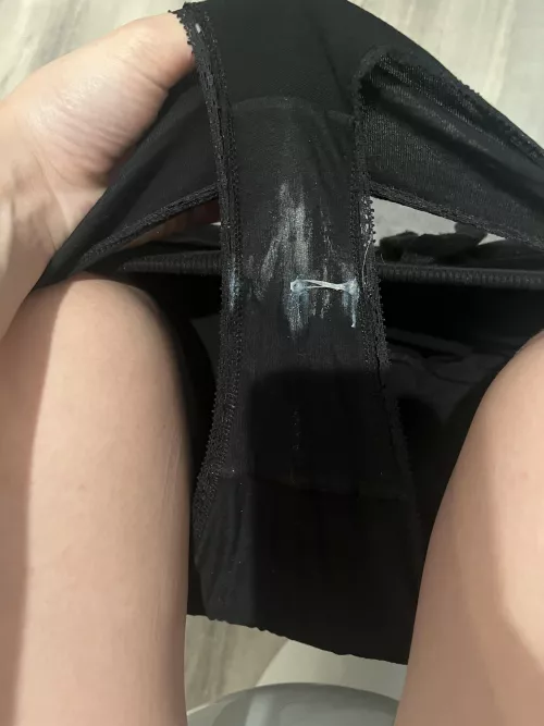 Hmm I wish you can smell it