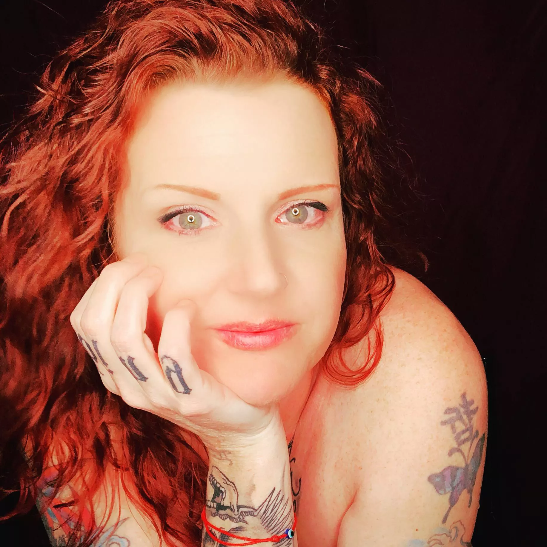 Hmmm I’m wondering if there is anyone that can make me feel sexy