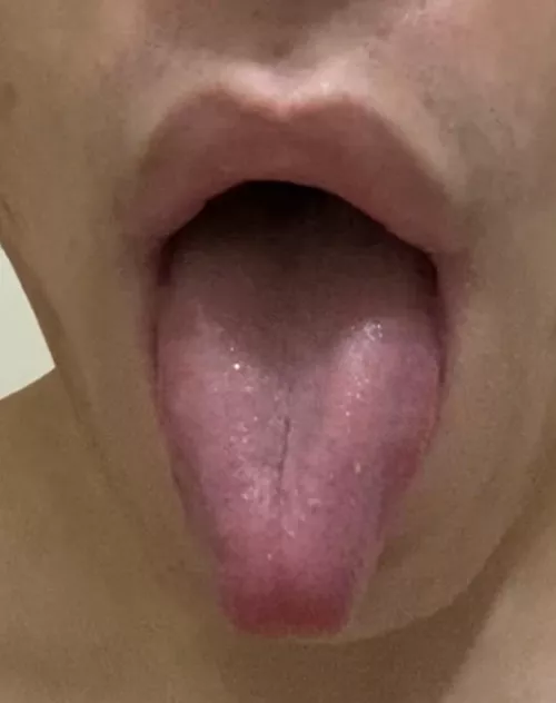 Hmu if you’re into doing slutty ahegao face