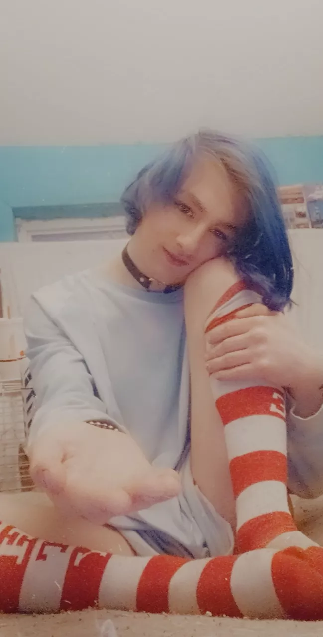 Hold my hand