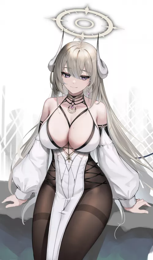 Holy Demon Girl