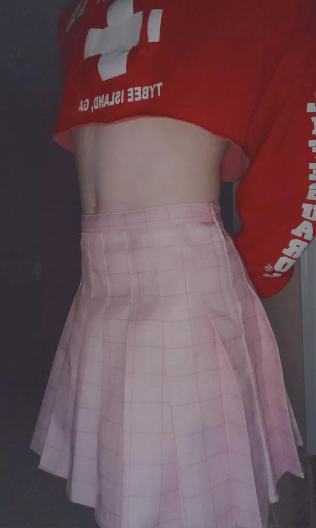 Homemade crop top, does it look cute?