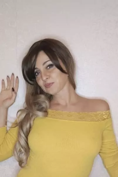 honey, we have some time while your mom is away. Don't be shy, there's absolutely nothing under my bathrobe 😈