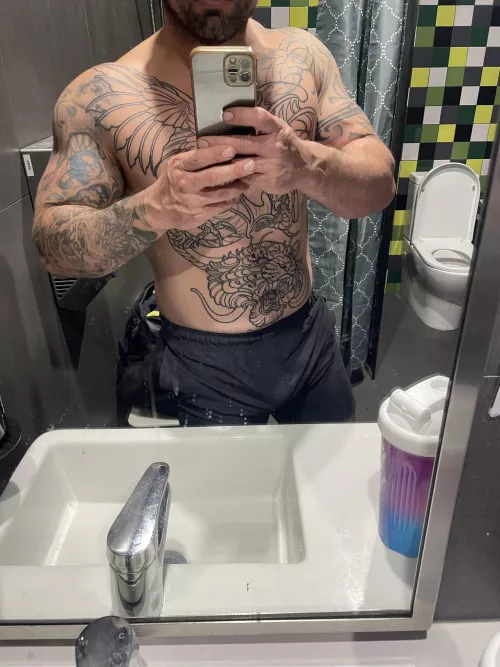 Hope everyone here has a great holiday and silly season π€ͺ (M)