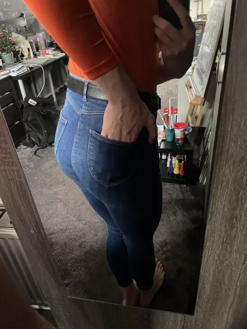 Hope I can sit my little sexy ass down on you🥵