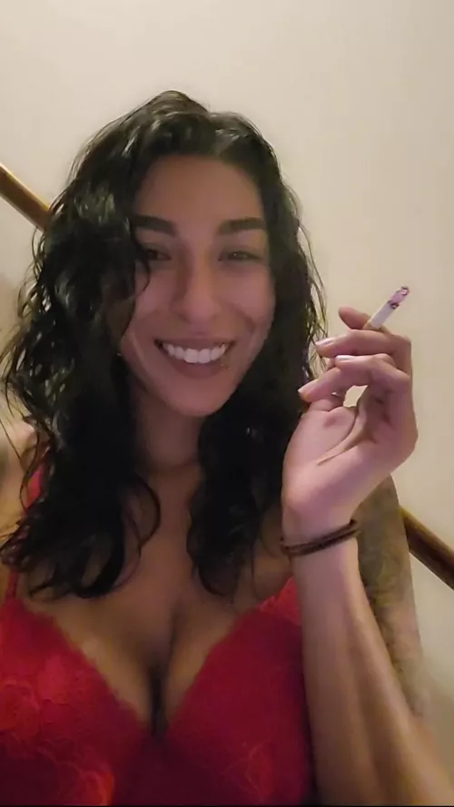 Hope my smiling face makes your Monday a little brighter 😘 GIF on profile 💋