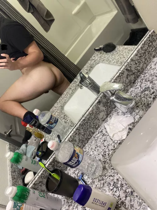 Hope off the game and message me