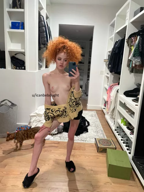Hope petite redheads are appreciated here 🥺