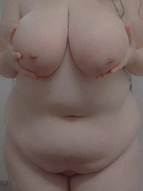 Hope this makes your Monday night just a little better <3