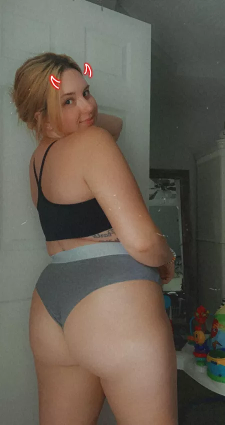 Hope u like chubby moms ?