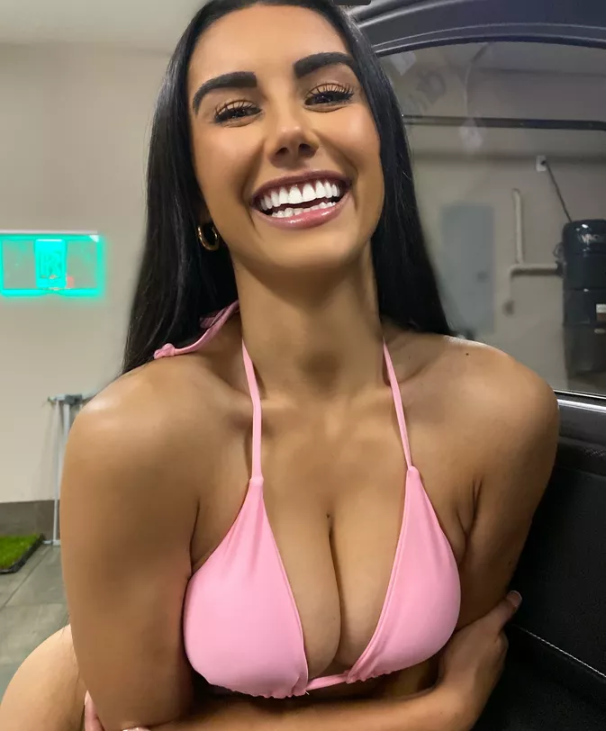 Hope you can appreciate my 100% natural titties 😊 Hope you can appreciate my 100% natural titties 😊