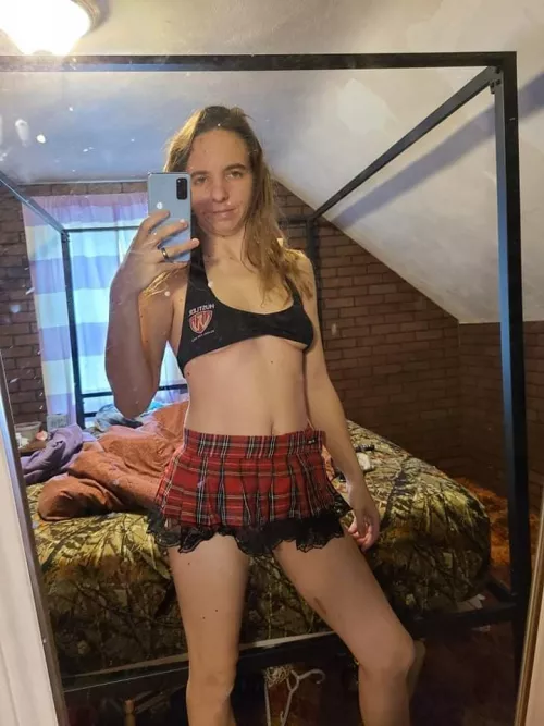 Hope you can join me i will be going live 9pm CST see you there. https://chaturbate.com/b/bgreeno24/