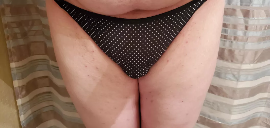 Hope you enjoy my polka dot vanity fair bikinis! I know I sure do!! 🥰