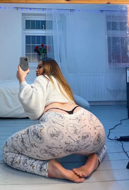 Hope you like my Harry potter leggings Hope you like my Harry potter leggings