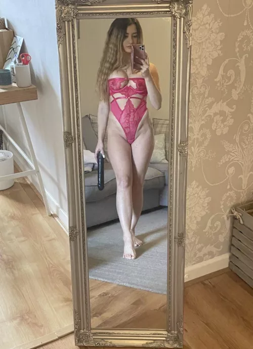 Hope you like wild Welsh girls? 🏴