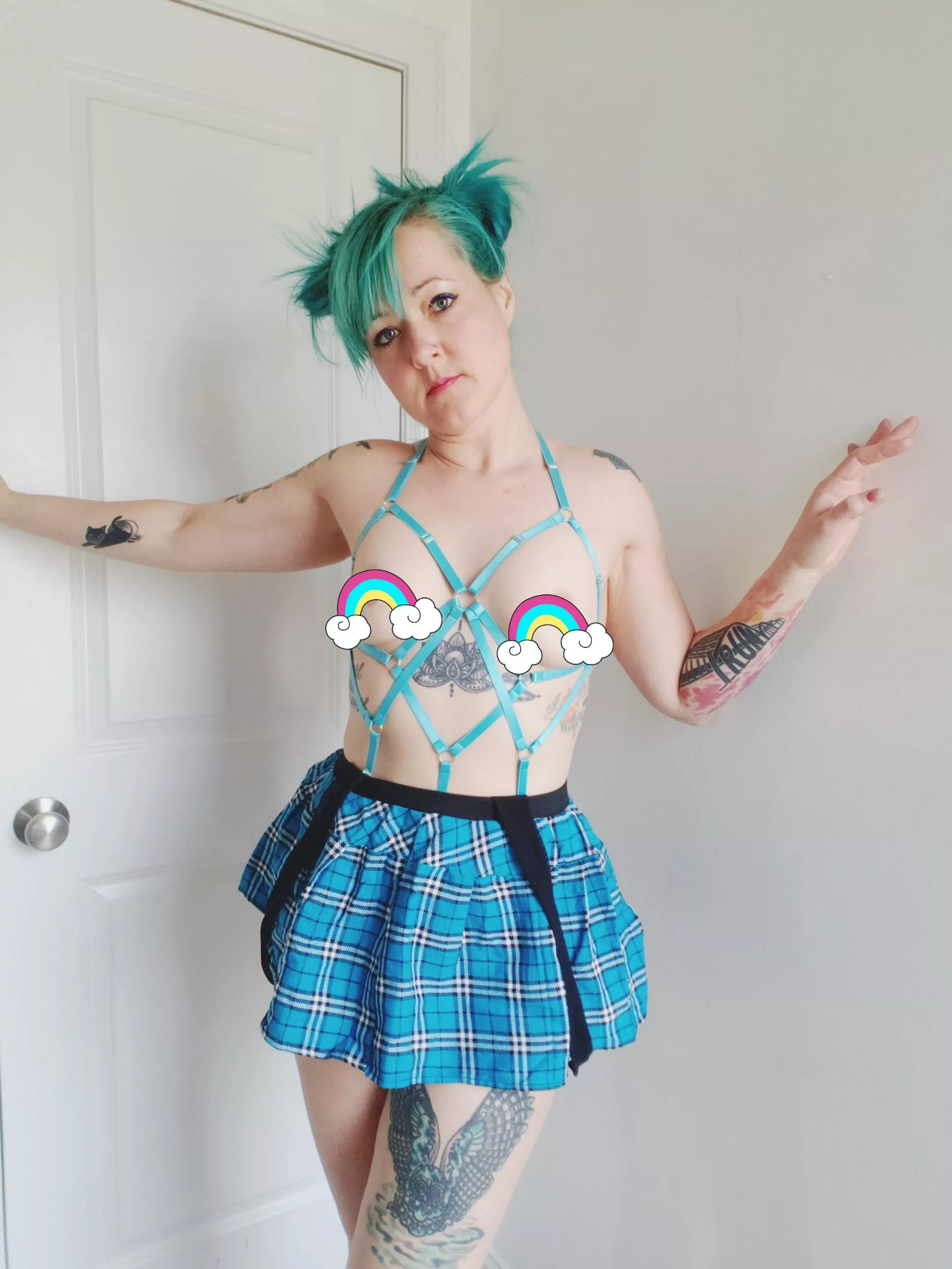 Hope your Saturday is full of color! ??