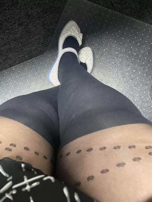 Hopefully this makes your Monday sparkle a little better