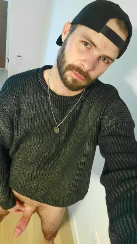 Hopefully you can tell by the look in my eyes that you need to get on your knees for me 👀