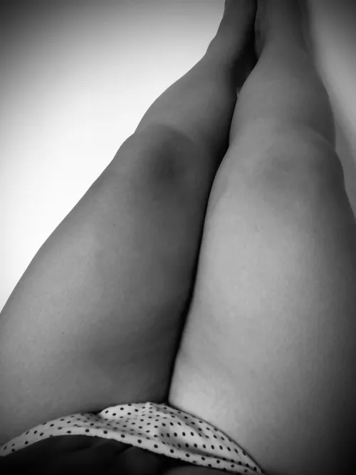 Hoping that polka dots really do bring luck! Leaving my [f]antasies of this tall bald guy in 2021. May we all have a better 2022 (: