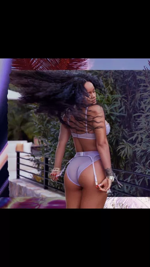 Horny for rihanna Horny for rihanna