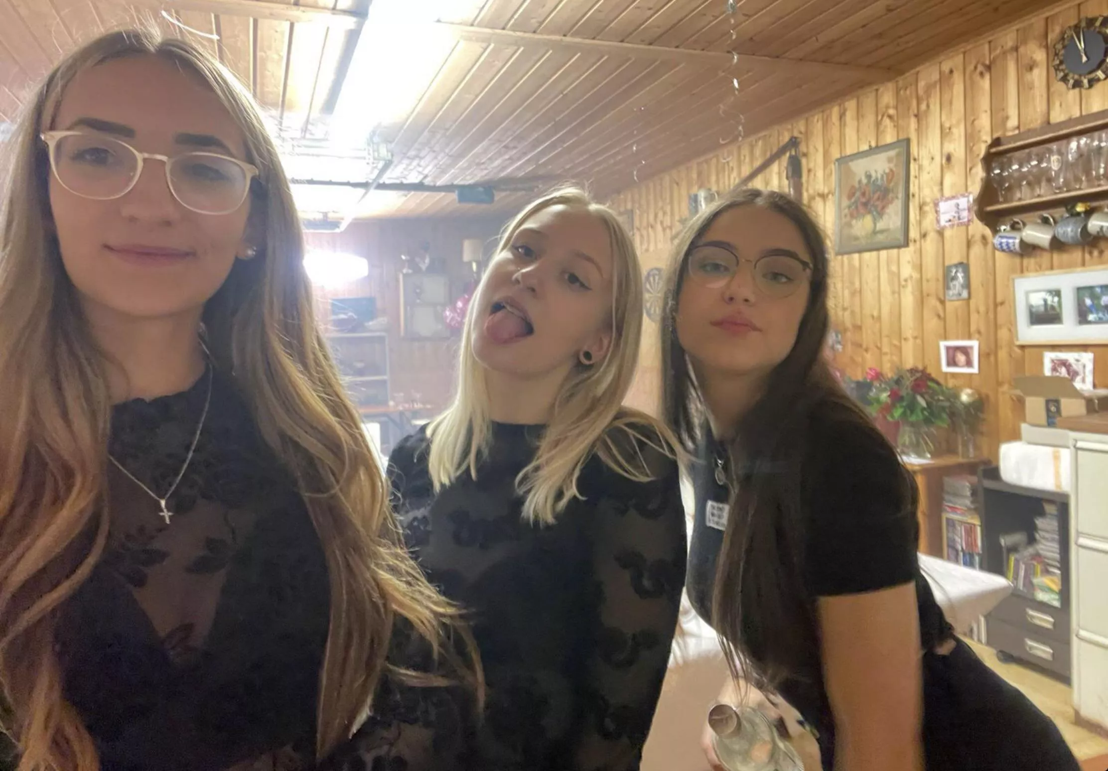 Hot babes🔥 Hot babes🔥