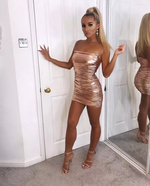 Hot blonde in awesome dress