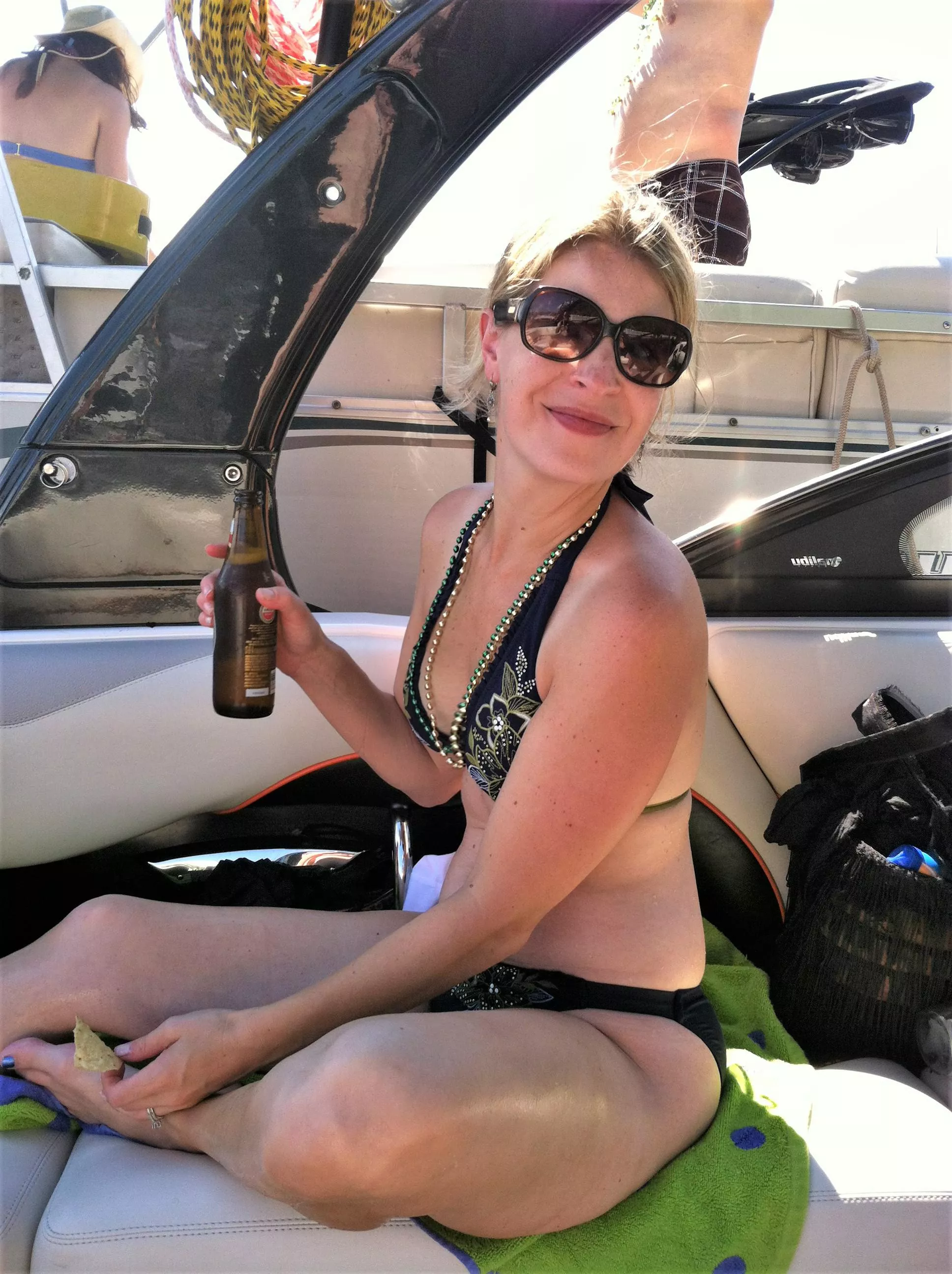 Hot blonde wife = likes to get kinky. What do you think of me? Hot blonde wife = likes to get kinky. What do you think of me?