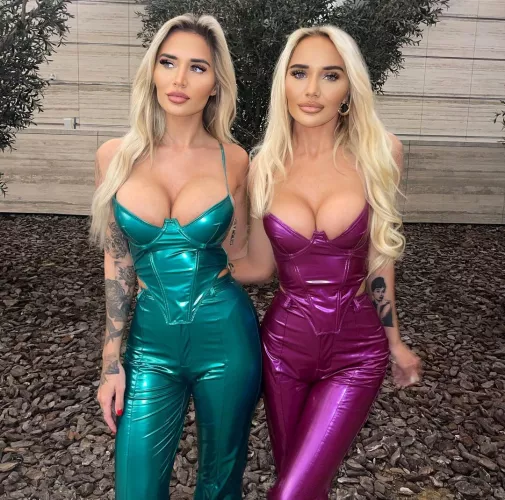 Hot blondes ready for a night out...
