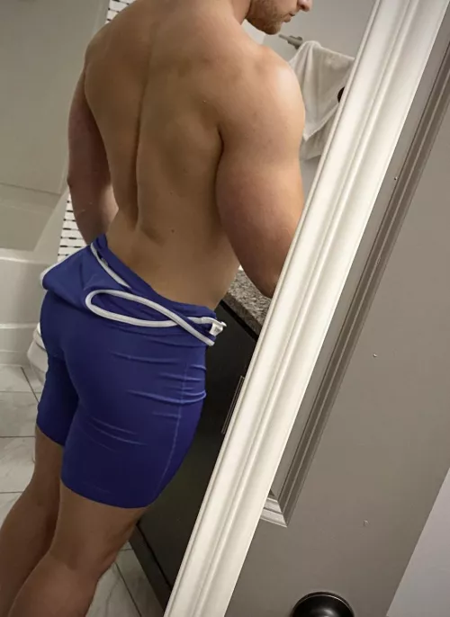 Hot Bod 🔥 🥵 [Not OC]