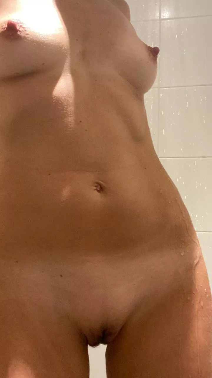 Hot bulls! Cock this pic and I'll feed you my milf gf until you cum tribute. Can show face! Kik Norw833 Hot bulls! Cock this pic and I'll feed you my milf gf until you cum tribute. Can show face! Kik Norw833