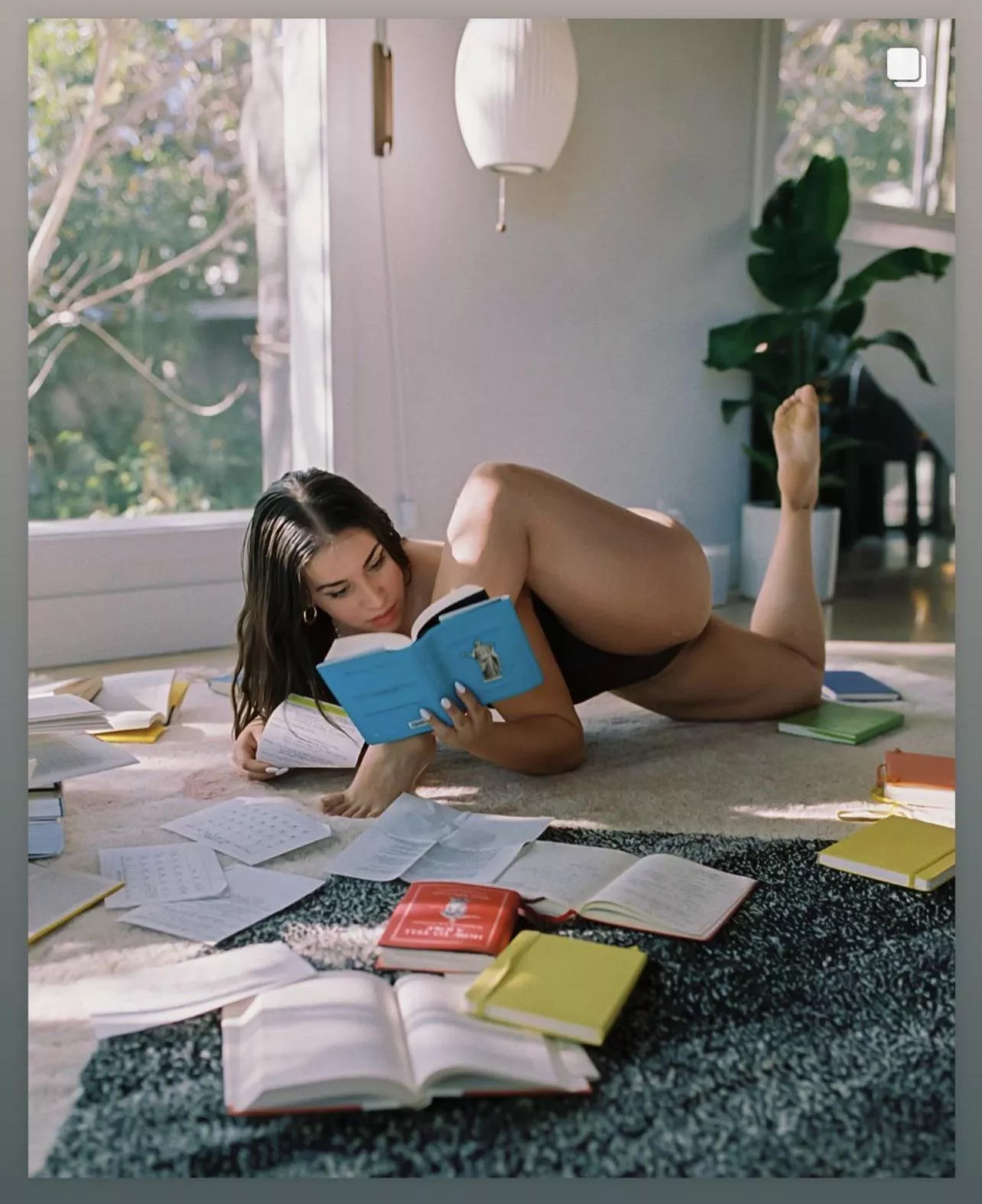 Hot DAMN 🥵🥵🥵