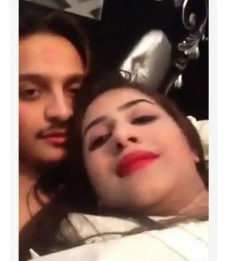 HOT DELHI GF IN HOTEL ROOM TAPATAP💦