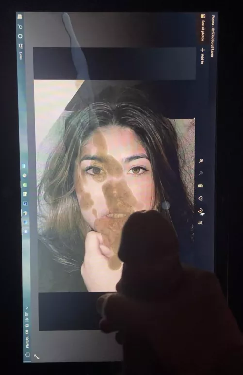 Hot girl gets a big load [check comments]